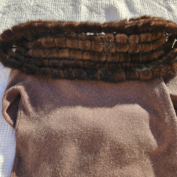 Chameleon Sweaters - MINK FUR Collar Silk/Cashmere Blend Wms Sweater M Brown Medium Chameleon Brand